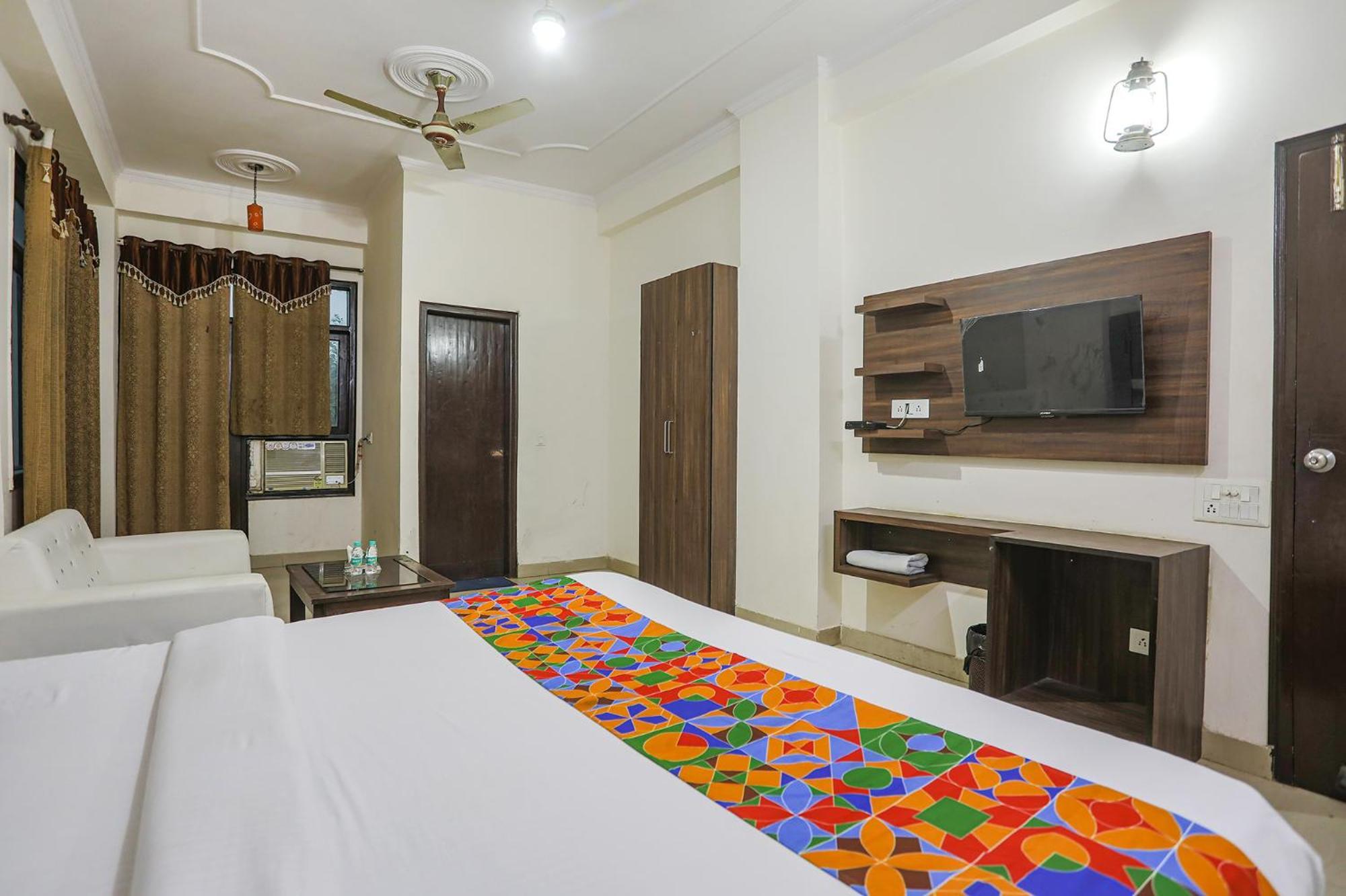 Fabhotel Corporate Stay Noida Eksteriør billede